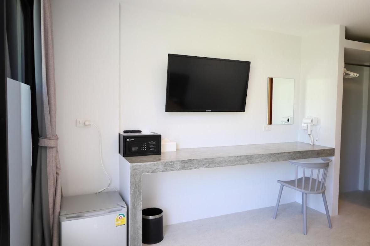 Y House Patong 호스텔 외부 사진