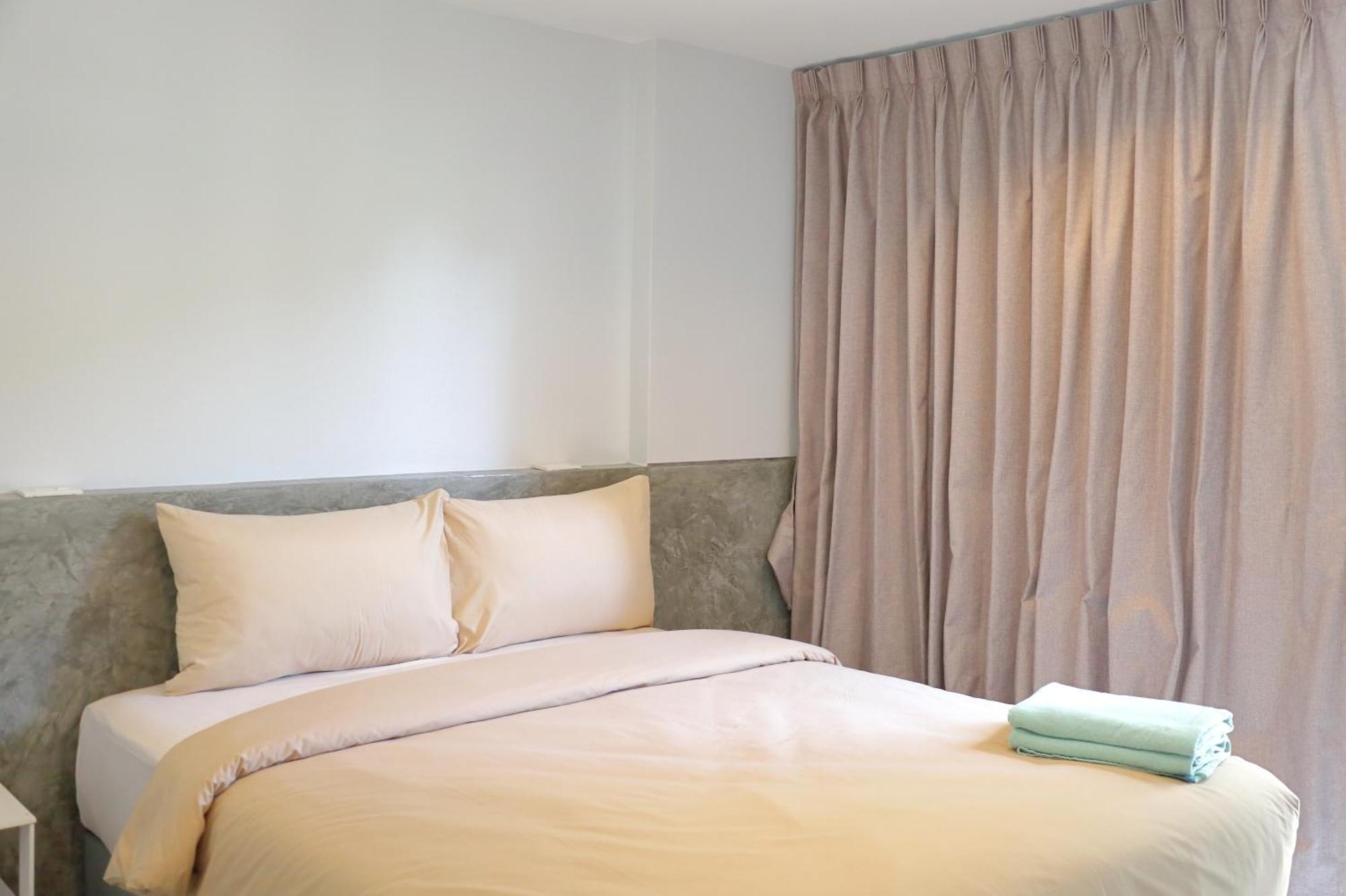 Y House Patong 호스텔 외부 사진