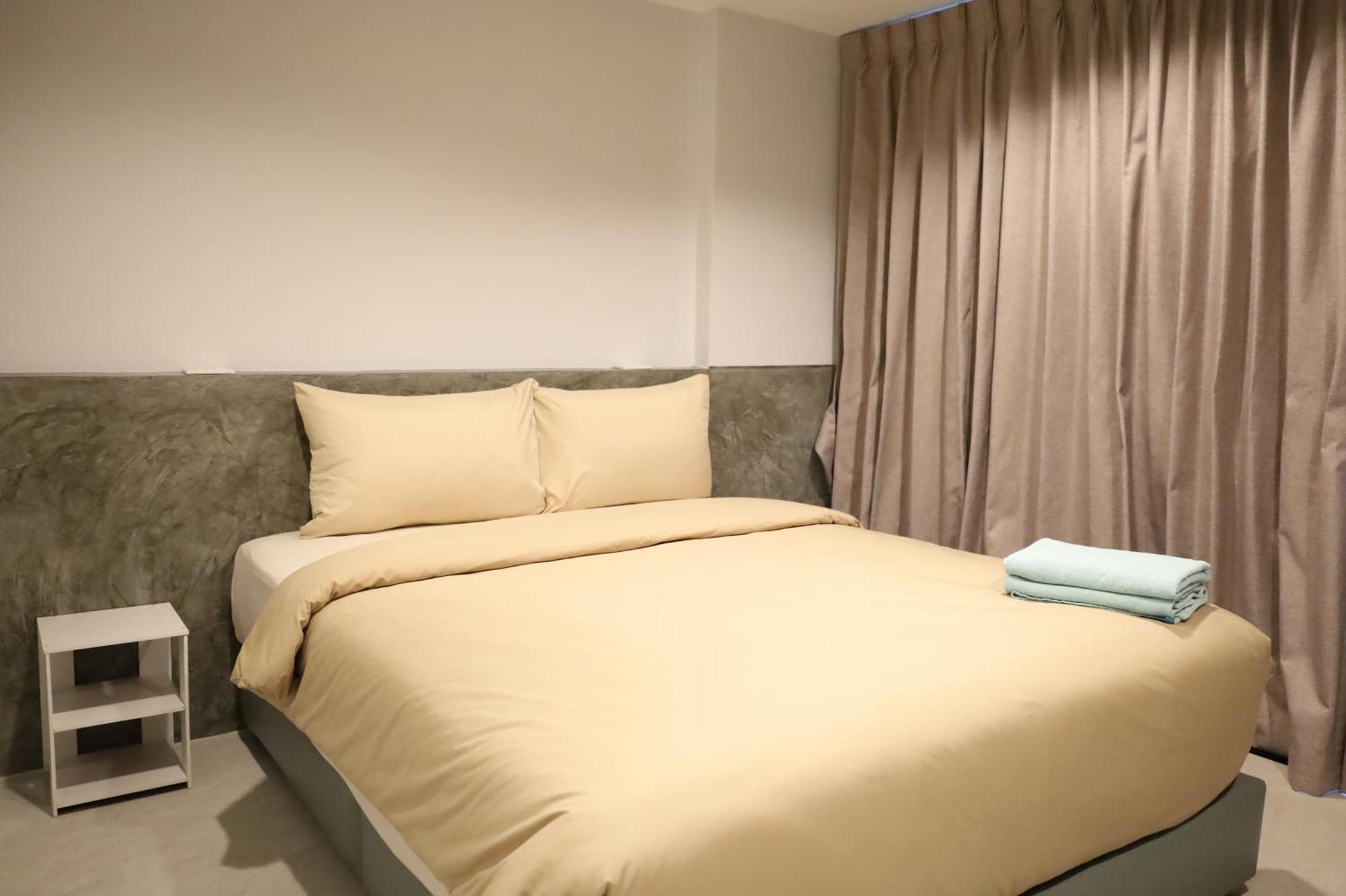 Y House Patong 호스텔 외부 사진